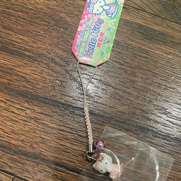 Hello Kitty Accessories - Hello Kitty Flower Power Lanyard Charm